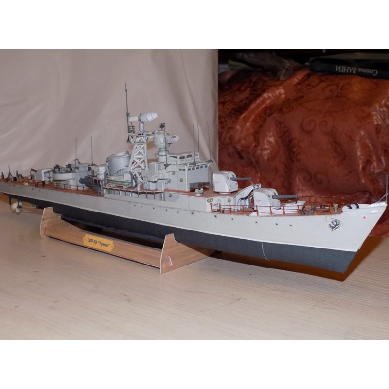 Модель из бумаги СКР- 52 "Туман", СССР 1955 г Модель из бумаги СКР- 52 "Туман", СССР 1955 г
