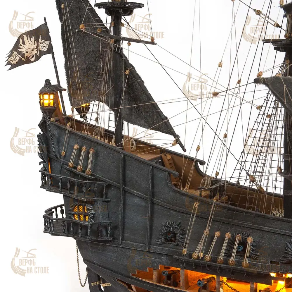 модель корабля своими руками Flying Dutchman (Летучий Голландец) с подсветкой и основанием модель корабля своими руками Flying Dutchman (Летучий Голландец) с подсветкой и основанием
