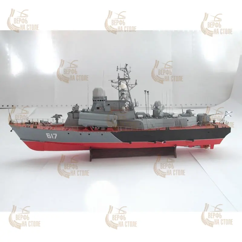 Модель из картона малый ракетный корабль "Мираж", СССР 1987 г Модель из картона малый ракетный корабль "Мираж", СССР 1987 г