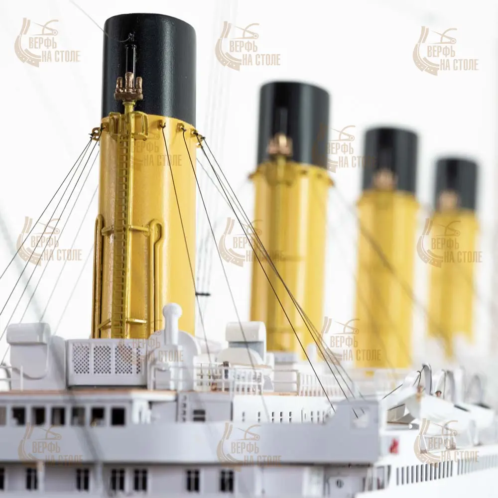 Титаник (RMS Titanic) + (Стартовый набор инструментов) Титаник (RMS Titanic) + (Стартовый набор инструментов)
