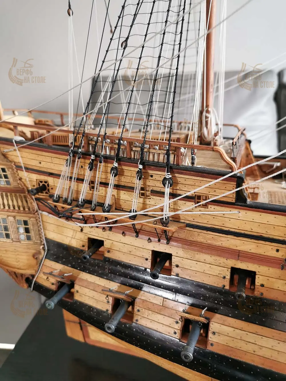 модель корабля для сборки Bonhomme Richard 1779 версия вишня-груша модель корабля для сборки Bonhomme Richard 1779 версия вишня-груша