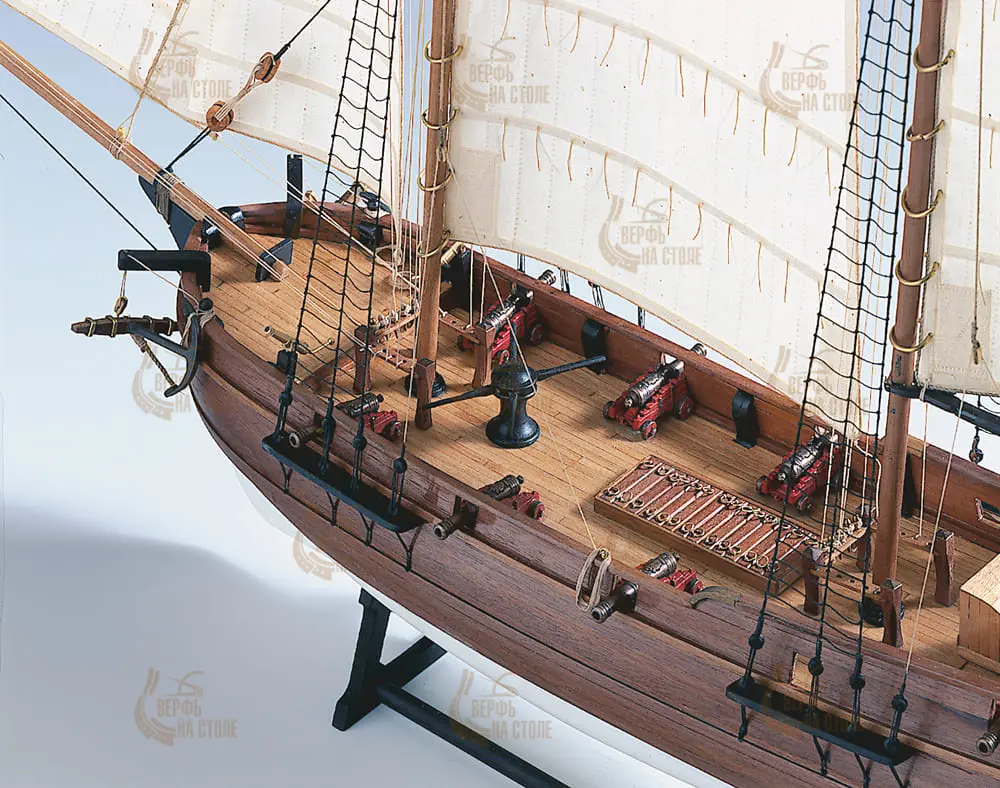Adventure pirate schooner (плюс инструменты) Adventure pirate schooner (плюс инструменты)