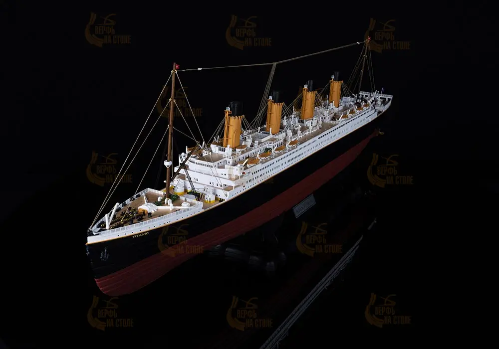 RMS TITANIC (Титаник) + (Полный набор инструментов, клея и краски) RMS TITANIC (Титаник) + (Полный набор инструментов, клея и краски)
