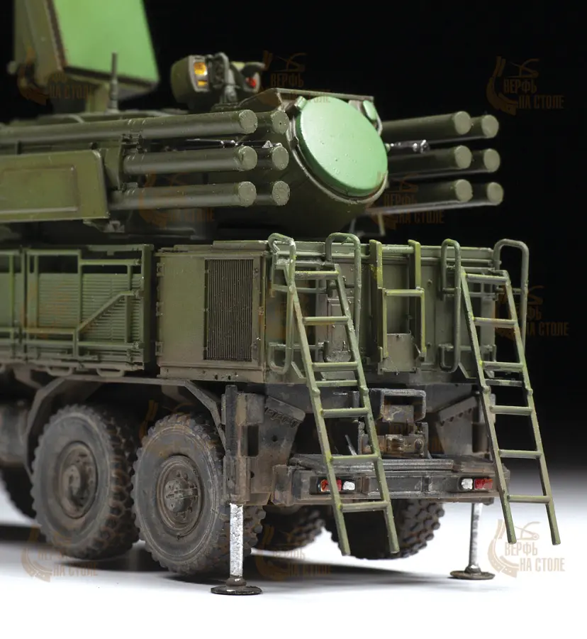 Российский самоходный зенитный ракетно-пушечный комплекс Панцирь-С1 Российский самоходный зенитный ракетно-пушечный комплекс Панцирь-С1