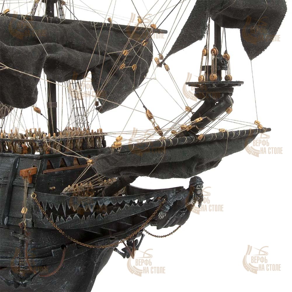 модель корабля своими руками Flying Dutchman (Летучий Голландец) с подсветкой и основанием модель корабля своими руками Flying Dutchman (Летучий Голландец) с подсветкой и основанием