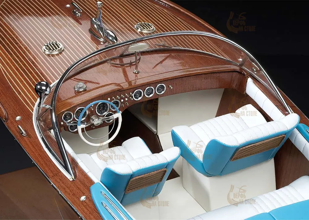 Гоночный катер Riva Aquarama 1970 + (Полный набор инструментов, основание и трансмиссия) Гоночный катер Riva Aquarama 1970 + (Полный набор инструментов, основание и трансмиссия)